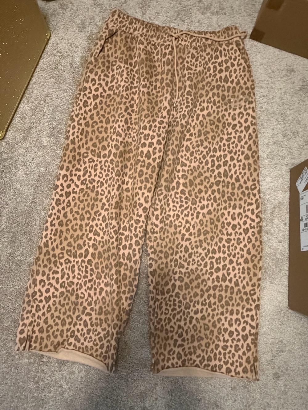 PINK Victoria's Secret Relaxed Fit Leopard Print Sweatpants
